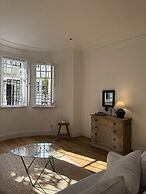 Shanghai Hills& Art Suite 18