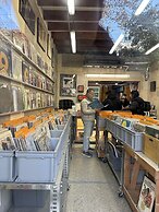 Shanghai Hills& Art Suite 18