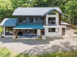 Casa Cali Beautiful Rainforest Hideaway