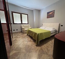 Elly Seaside Apartment