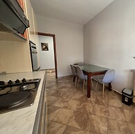 Elly Seaside Apartment