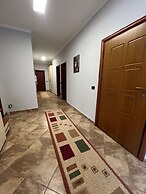 Elly Seaside Apartment