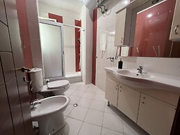 Elly Seaside Apartment