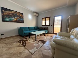 Elly Seaside Apartment