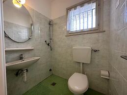 Renovated Villa With Garden and Pool Access