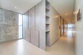 Keenan Living Luxe Seturan