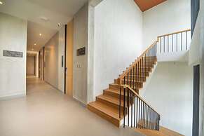 Keenan Living Luxe Seturan