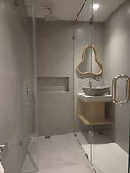 Keenan Living Luxe Seturan