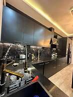 Luxury Central Cosy Villa