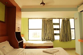 I-ROOMZ Bagyas Residency