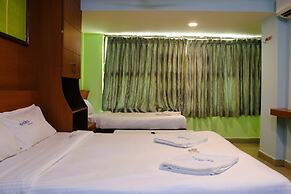 I-ROOMZ Bagyas Residency