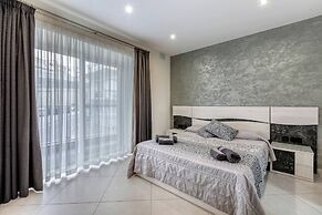 Luxury 3 BR Apt in Gzira Near Sliema - Stjulians