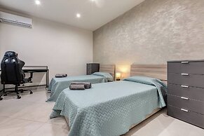 Luxury 3 BR Apt in Gzira Near Sliema - Stjulians