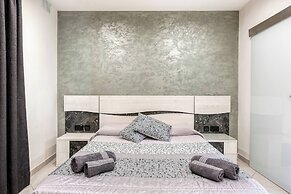 Luxury 3 BR Apt in Gzira Near Sliema - Stjulians