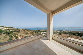 Luxury Penthouse With Private Pool and sea Views, Sleeps 6