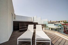 Luxury Penthouse With Private Pool and sea Views, Sleeps 6