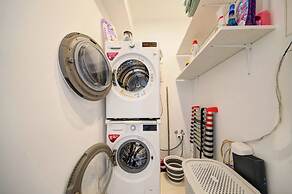 Luxury Penthouse With Private Pool and sea Views, Sleeps 6