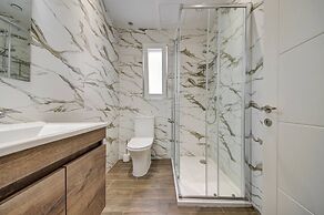 Beautiful 2 BDR Penthouse Near Valletta Sleeps 6