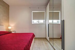 Beautiful 2 BDR Penthouse Near Valletta Sleeps 6