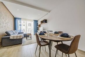 Beautiful 2 BDR Penthouse Near Valletta Sleeps 6