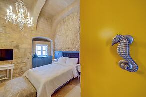 Room-ta Karmenu - An 800 Year old Modern