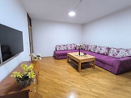 Chengic Villa Comfort - Modern 2-Bedroom