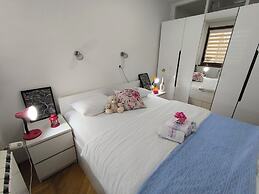 Chengic Villa Comfort - Modern 2-Bedroom