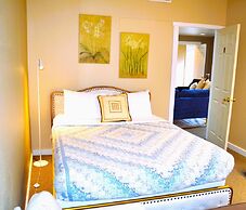 Cozy Nest Near UND Campus