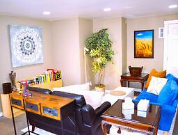 Cozy Nest Near UND Campus