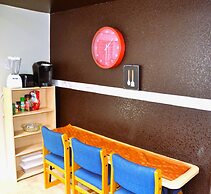 Cozy Nest Near UND Campus