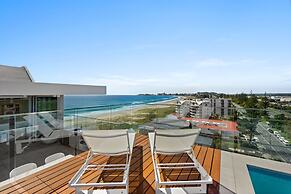 Bilinga Beachfront Luxury at Lana