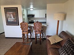 New Western Inn & Suites