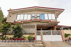 La Belladoza near Airport