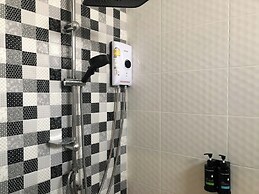 Suksabai Raiwan And Pool Villa