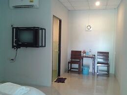 Suksabai Raiwan And Pool Villa