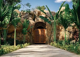 Lamori Resort & Spa