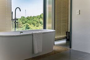 Lamori Resort & Spa