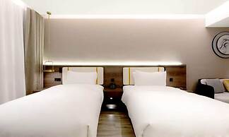 WorldHotel JinanQuanchengSquareBaotuQuan