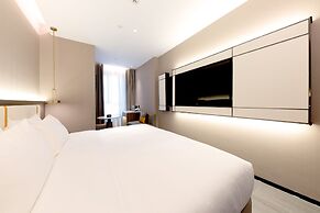 WorldHotel JinanQuanchengSquareBaotuQuan