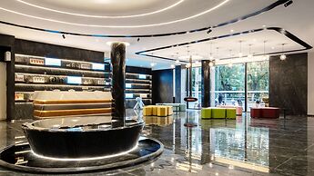 WorldHotel JinanQuanchengSquareBaotuQuan