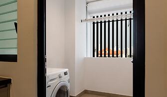 Luxury D1 Mension Condotel