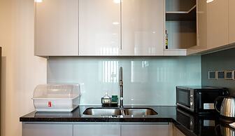 Luxury D1 Mension Condotel