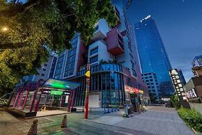 Pazhou Poya International Hotel Canton Fair Complex Modiesha Metro Exi