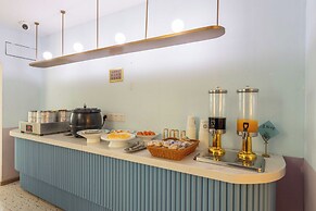 Pazhou Poya International Hotel Canton Fair Complex Modiesha Metro Exi