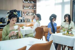 Peking Courtyard Qianmen