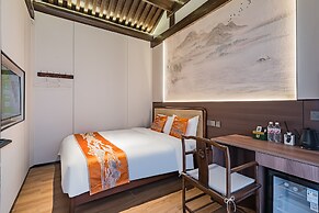 Peking Courtyard Qianmen