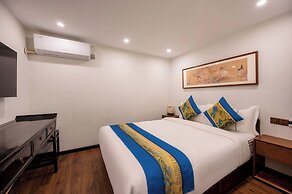 Peking Courtyard Qianmen