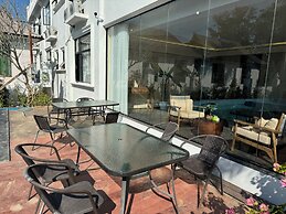 Jinghong Chen Duo Nan Shan Man Zhen