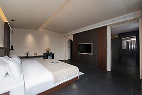 Jinghong Chen Duo Nan Shan Man Zhen