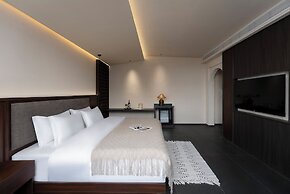 Jinghong Chen Duo Nan Shan Man Zhen